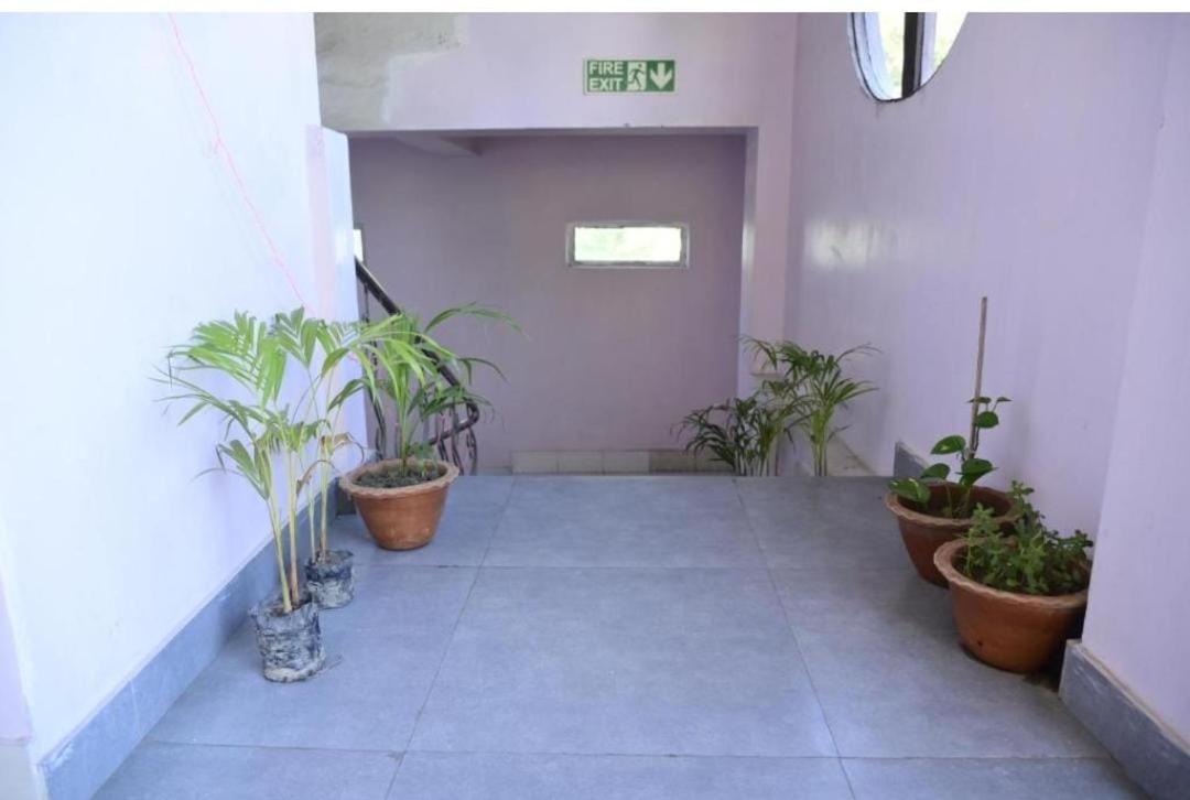Quarto Inn Guwahati Buitenkant foto